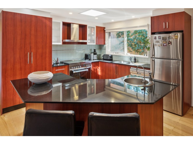 2 Francis Street, Seaford VIC 3198