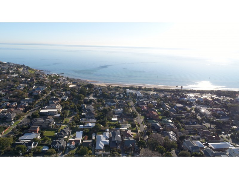 13 Johnstone Street, Seaford VIC 3198