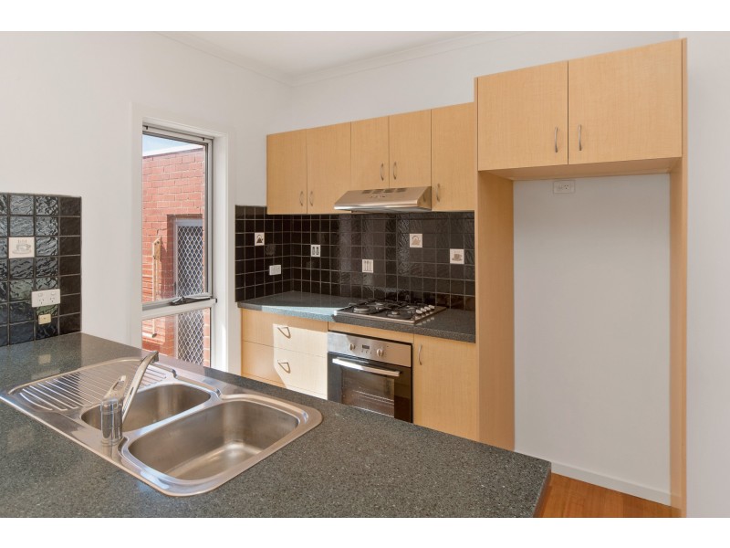 2/15 Nepean Highway, Safety Beach VIC 3936