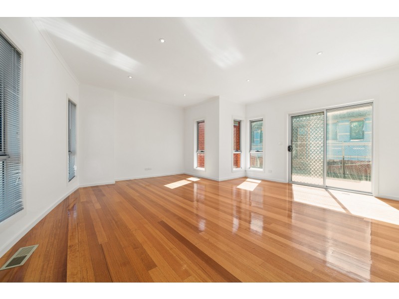 2/15 Nepean Highway, Safety Beach VIC 3936