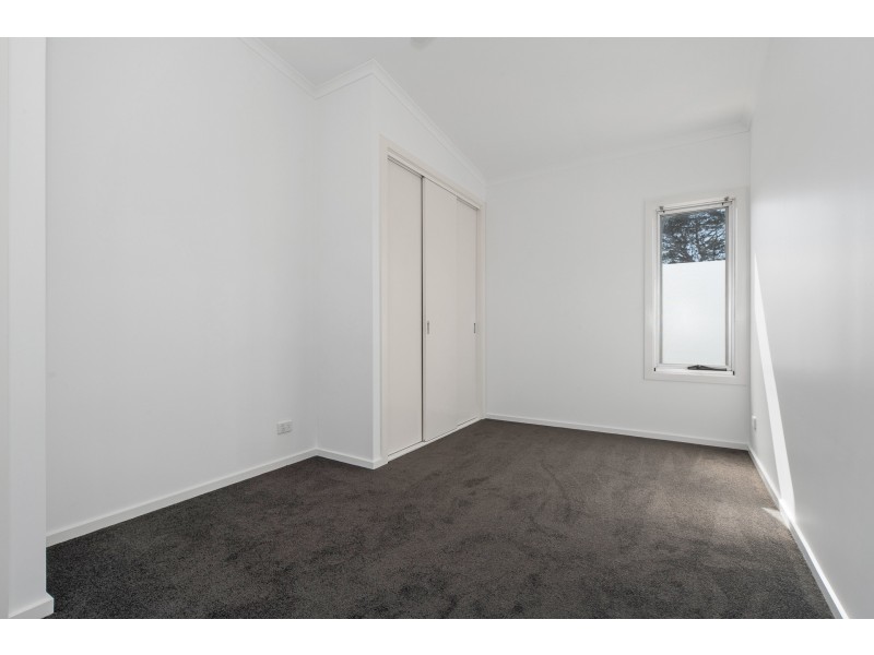 2/15 Nepean Highway, Safety Beach VIC 3936