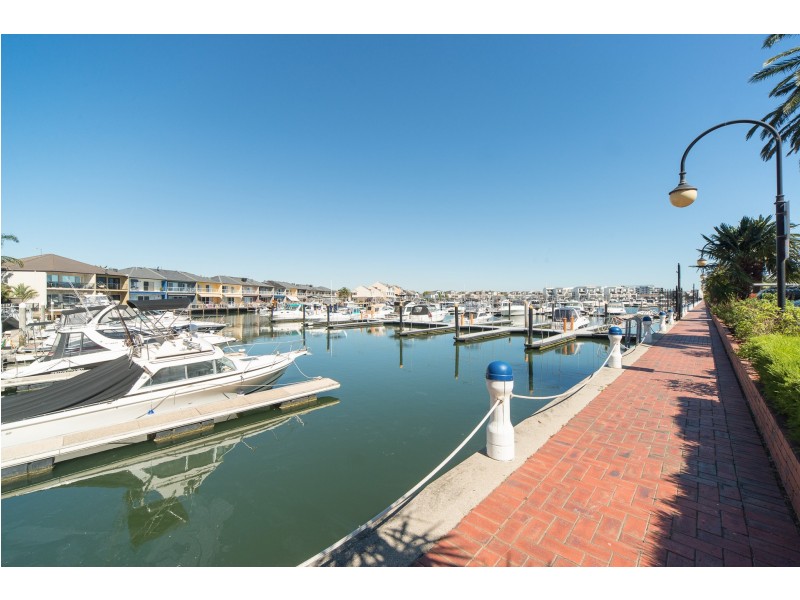 2/15 Nepean Highway, Safety Beach VIC 3936