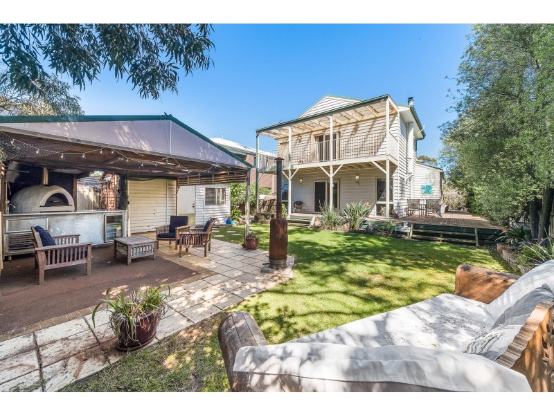 22 Airlie Grove, Seaford VIC 3198