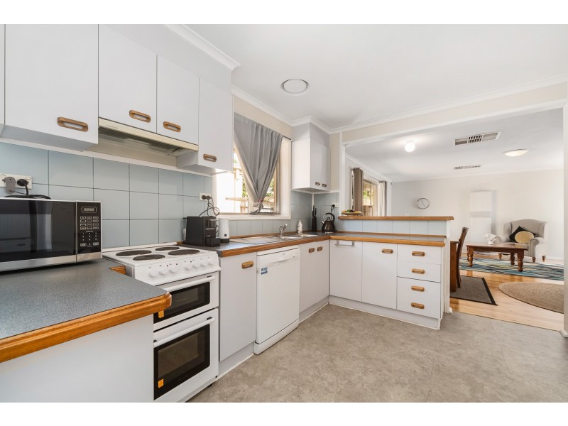 1/1 Keerok Avenue, Seaford VIC 3198