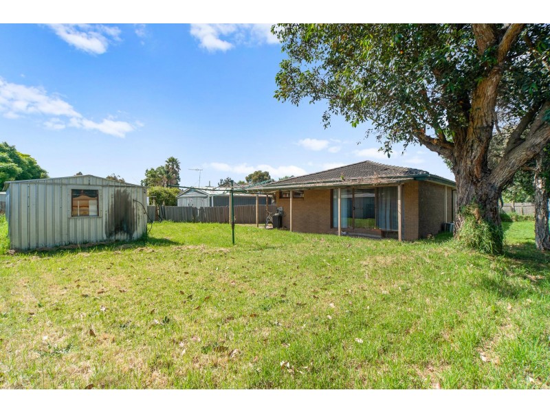 19 Centenary Street, Seaford VIC 3198