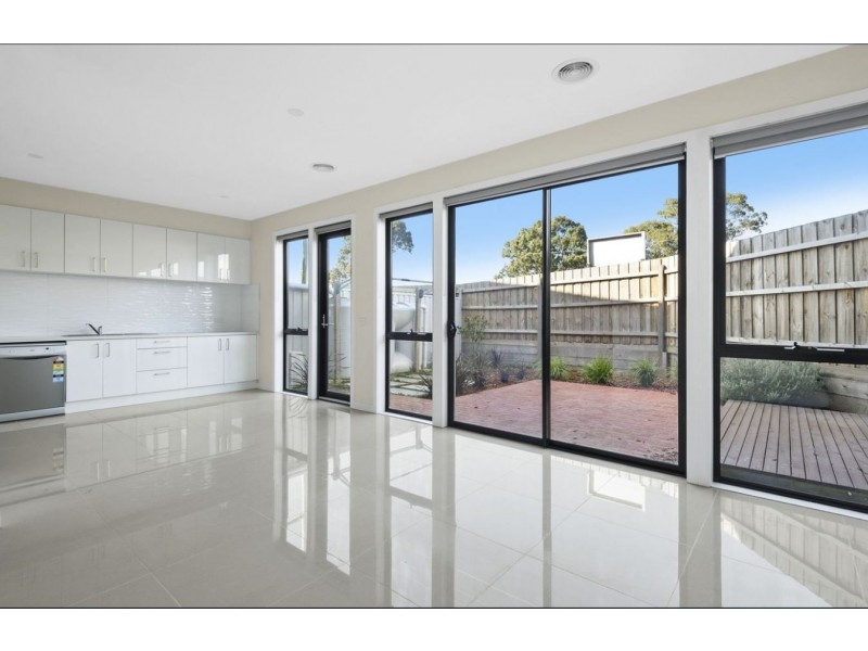 2 Winter Lane, Carrum Downs VIC 3201