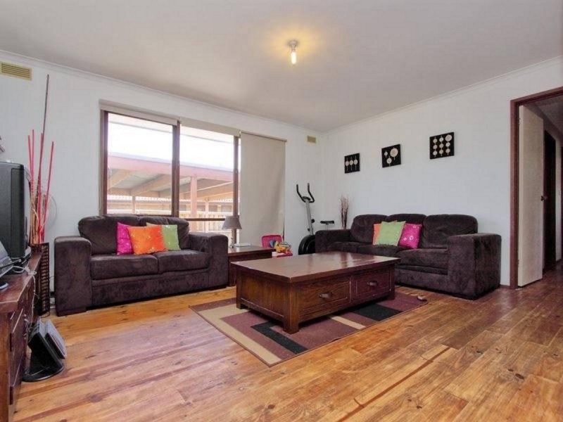 22 Greenwood Drive, Carrum Downs VIC 3201