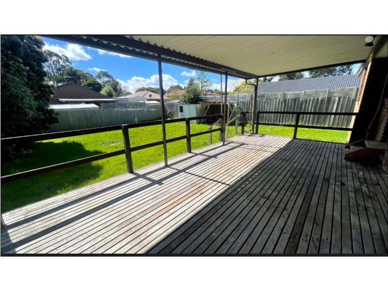 4 Akora Court, Frankston VIC 3199