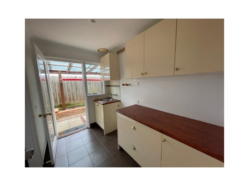 8 Acton Close, Frankston VIC 3199