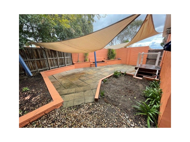 8 Acton Close, Frankston VIC 3199