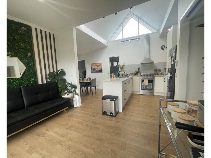 15 Lacenet Avenue, Frankston North VIC 3200