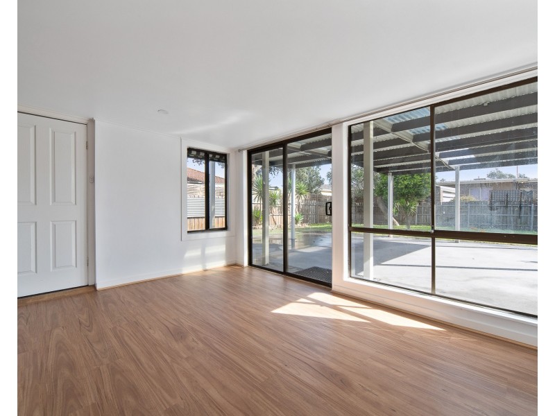 10 Inglis Avenue, Frankston VIC 3199