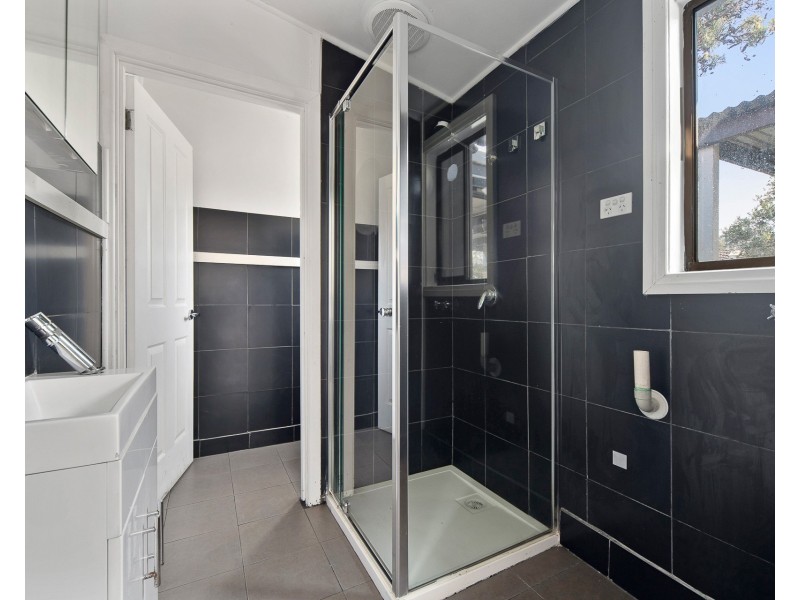 10 Inglis Avenue, Frankston VIC 3199