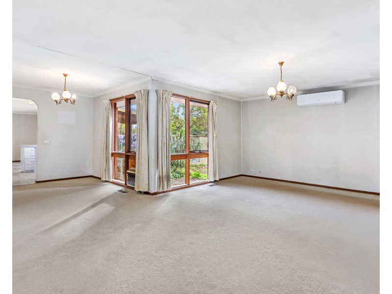 27 Carrington Crescent, Carrum Downs VIC 3201