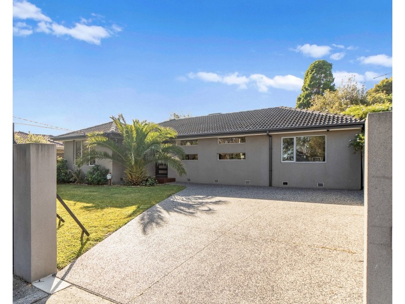 13 Naranga Crescent, Frankston VIC 3199