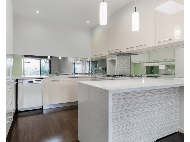 3/4 Myola Street, Carrum VIC 3197