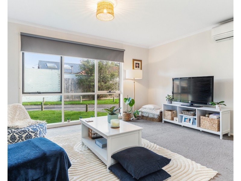 2/29 Molesworth Street, Seaford VIC 3198