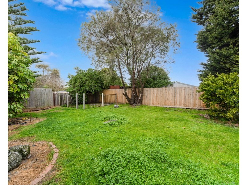 18 Broderick Road, Carrum Downs VIC 3201