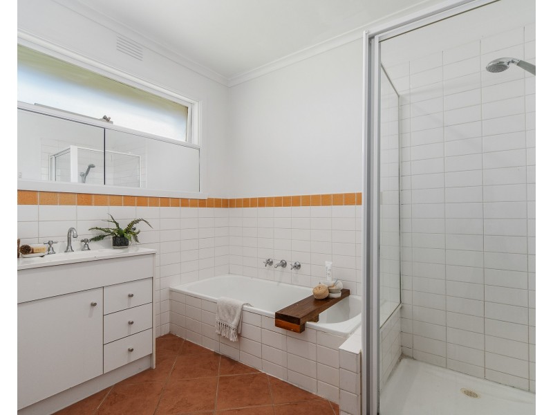 17 Malcolm Court, Frankston VIC 3199