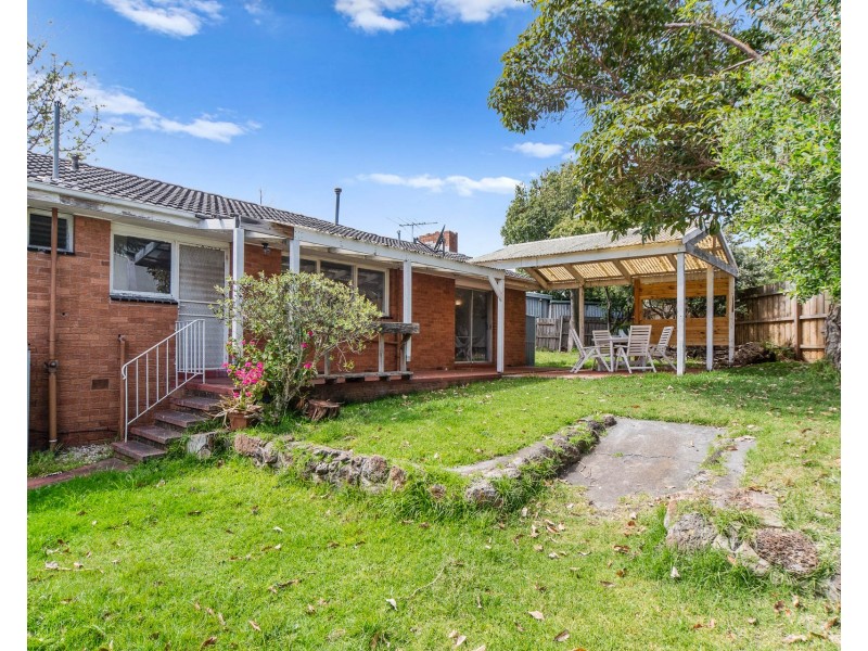 17 Malcolm Court, Frankston VIC 3199