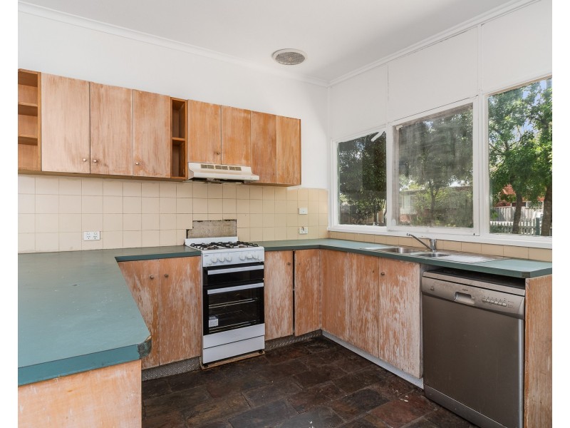 9 Coprosma Avenue, Frankston VIC 3199