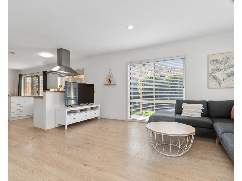 2/145 Austin Road, Seaford VIC 3198