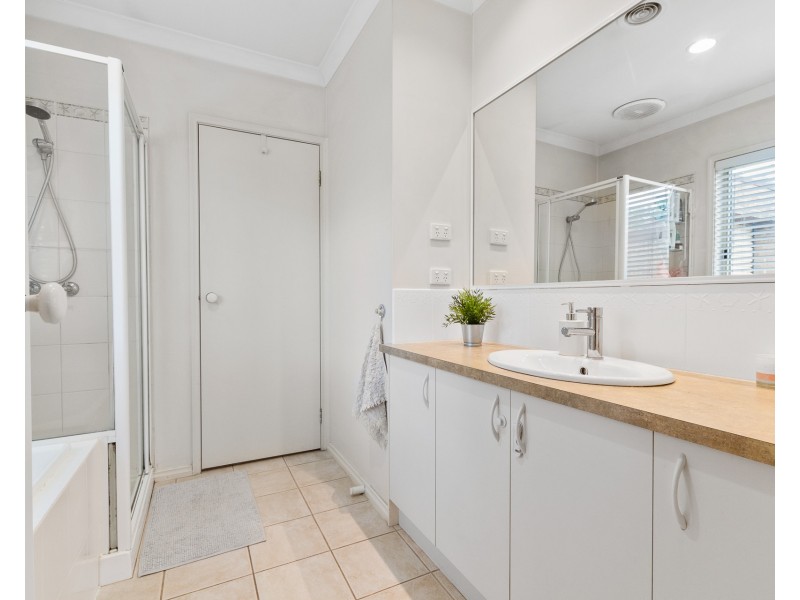 2/145 Austin Road, Seaford VIC 3198