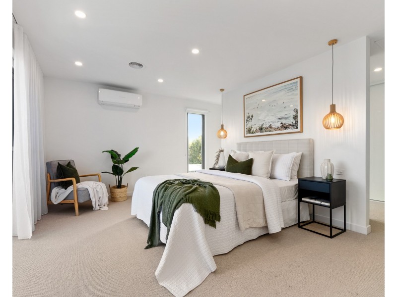 18 Bognor Avenue, Seaford VIC 3198