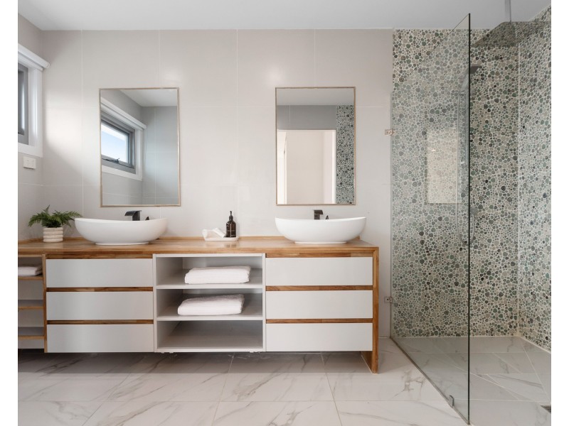 18 Bognor Avenue, Seaford VIC 3198