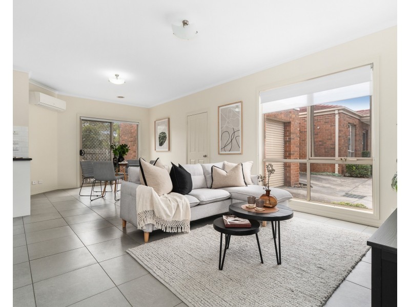 4/10 Raymond Street, Somerville VIC 3912