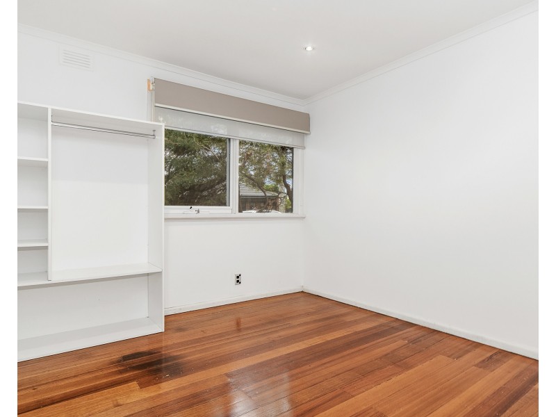 16 Portland Parade, Seaford VIC 3198