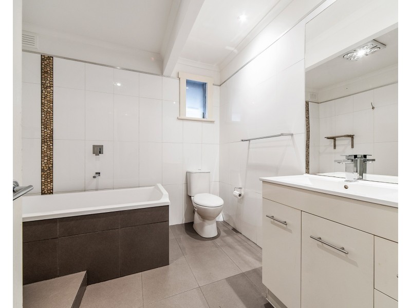 16 Portland Parade, Seaford VIC 3198