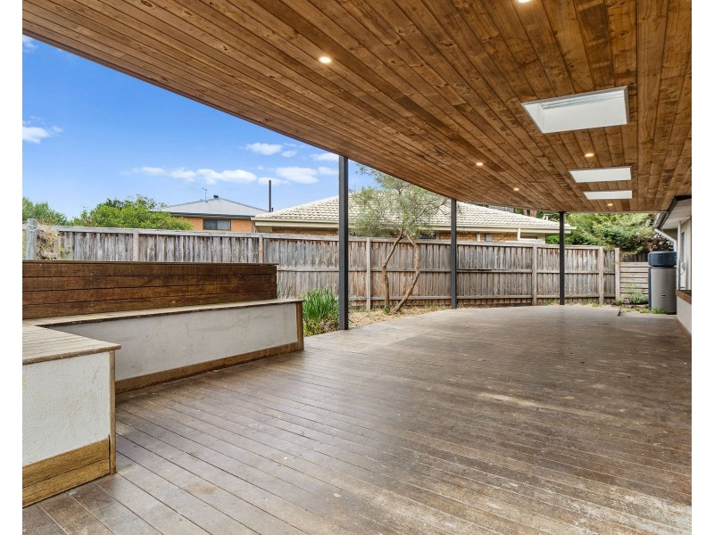 16 Portland Parade, Seaford VIC 3198