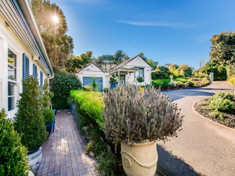 98-100 Kars Street, Frankston South VIC 3199