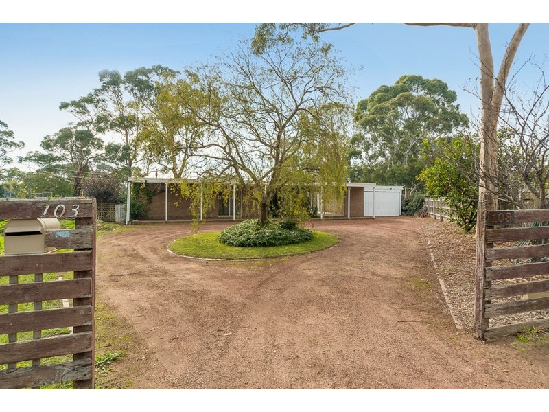 103 Wimborne Avenue, Mount Eliza VIC 3930