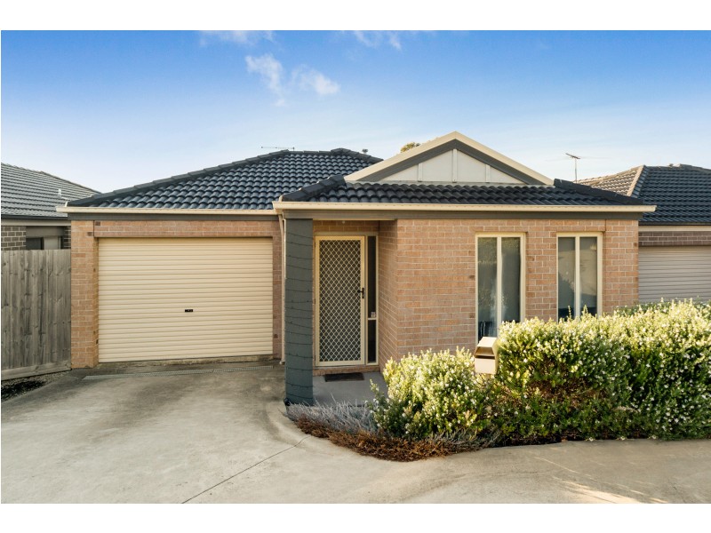 10/108 Ahern Road, Pakenham VIC 3810