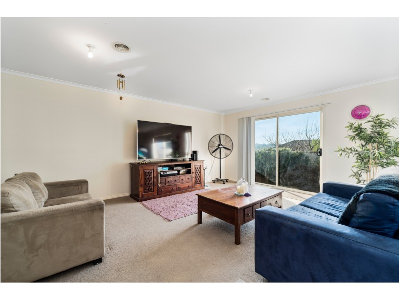 10/108 Ahern Road, Pakenham VIC 3810