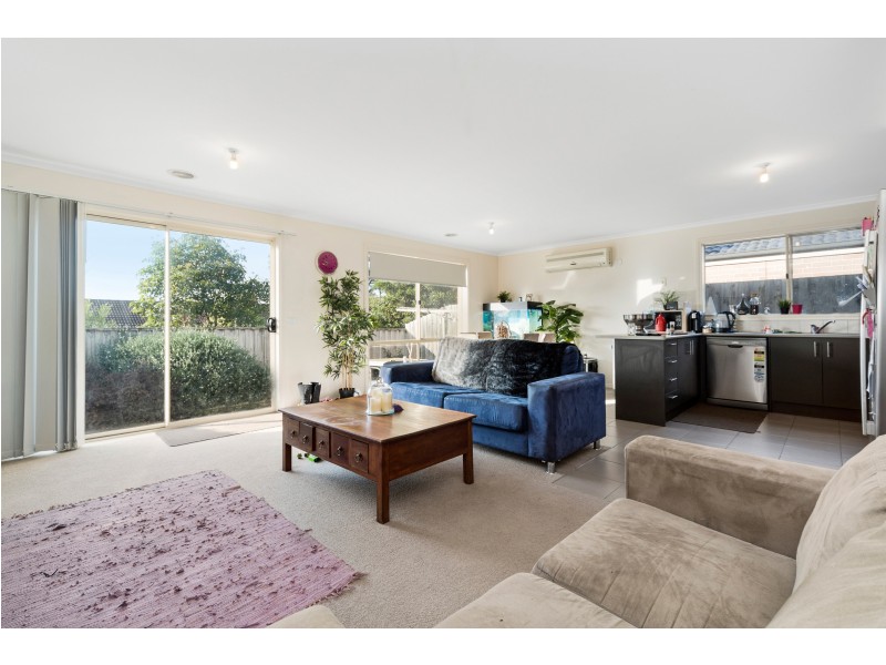 10/108 Ahern Road, Pakenham VIC 3810