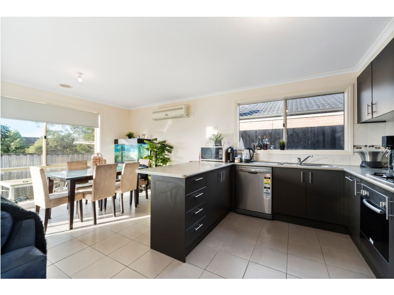 10/108 Ahern Road, Pakenham VIC 3810