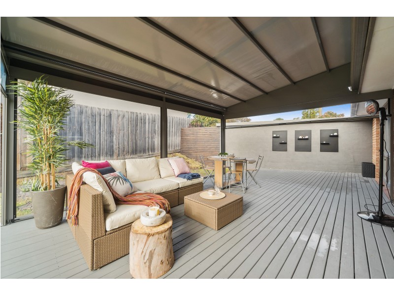 35 Whitford Way, Frankston VIC 3199
