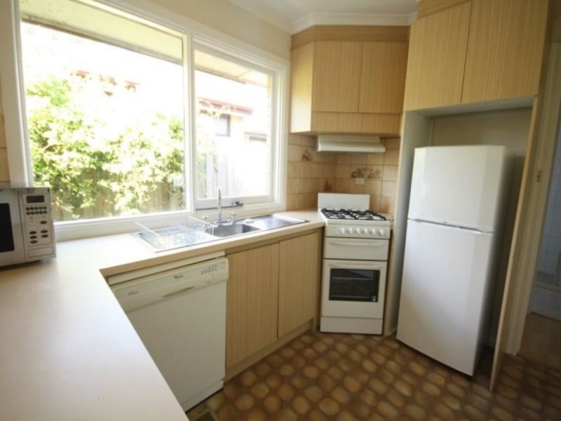 Room 3 & 6/35 Heatherhill Road, Frankston VIC 3199