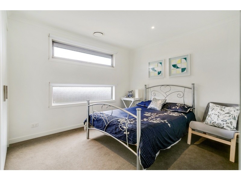 2/4 Denbigh Street, Frankston VIC 3199