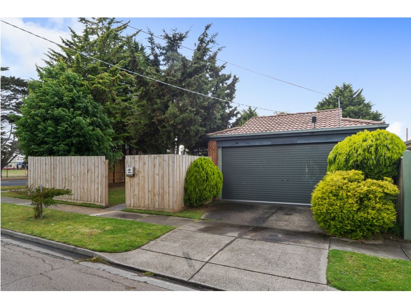 36 Holroyd Street, Seaford VIC 3198