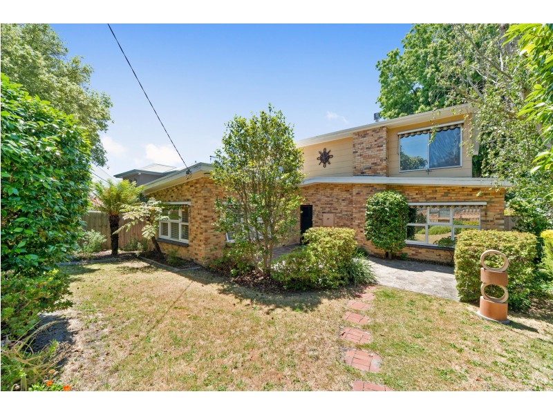 37 Summit Road, Frankston VIC 3199