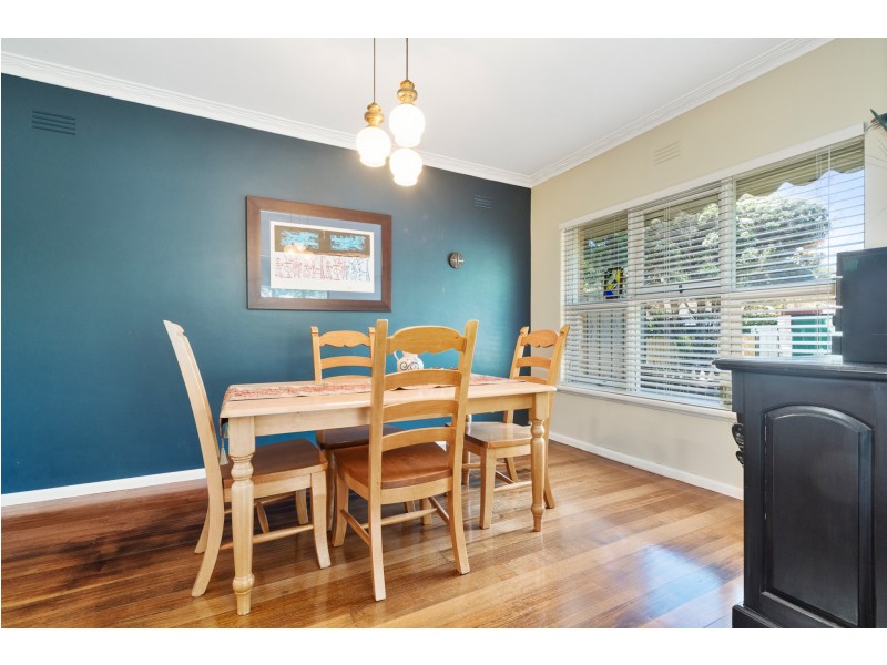 37 Summit Road, Frankston VIC 3199