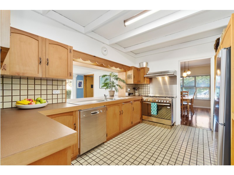 37 Summit Road, Frankston VIC 3199