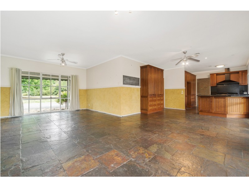 5 The Knoll, Somerville VIC 3912