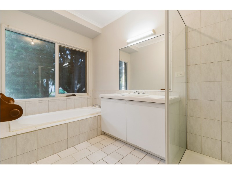 5 The Knoll, Somerville VIC 3912