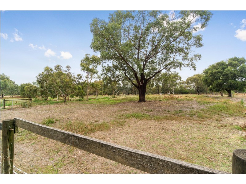 5 The Knoll, Somerville VIC 3912