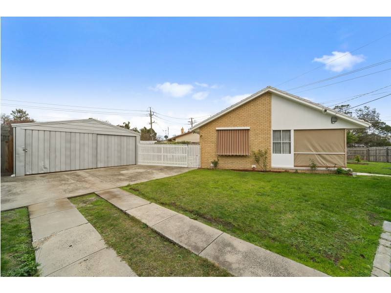 2 Coolgardie Street, Frankston North VIC 3200